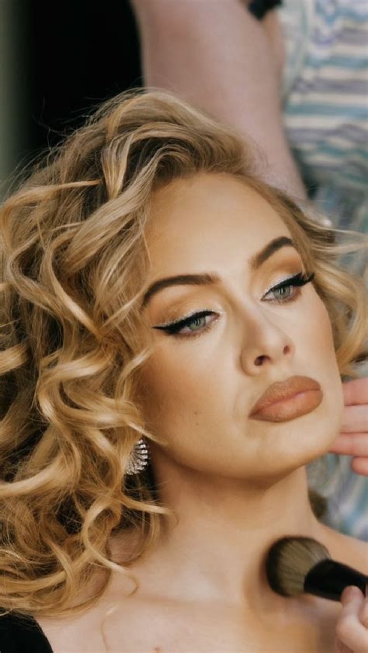 Adele Stuns In Makeup-Free Snap While Paying Tribute To ‘Queen’ Beyonce — See Pic