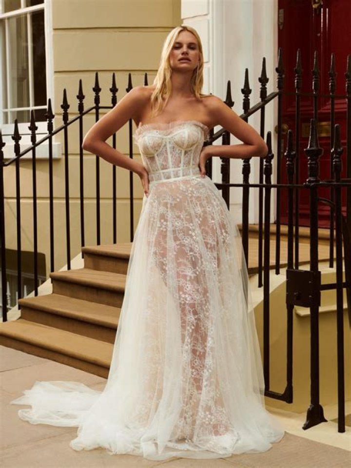 Celebrities Rocking The Sexy Lingerie Look – Pics – Hollywood Life