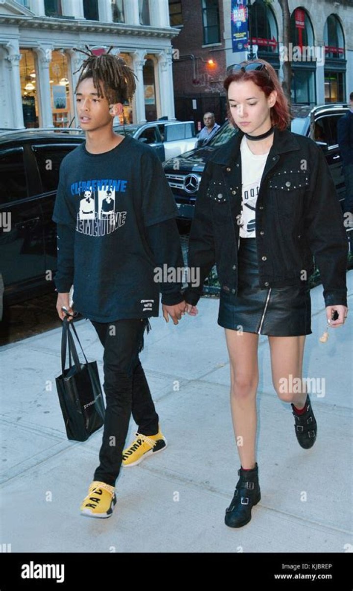 Jaden Smith With Girlfriend After Dad Will Resigns From Academy – Hollywood Life