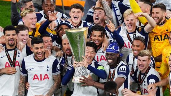 Tottenham Hotspur — Photos Of The Soccer Team