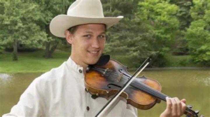 Who Is Jacob Stockdale? 5 Things To Know About The ‘Wife Swap’ Star – Hollywood Life